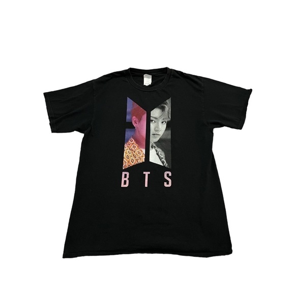 BTS Jungkook T-shirt Size Medium - Picture 1 of 4